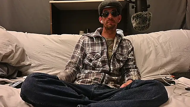 joeiandola online show from October 16, 2025, 5:25 pm