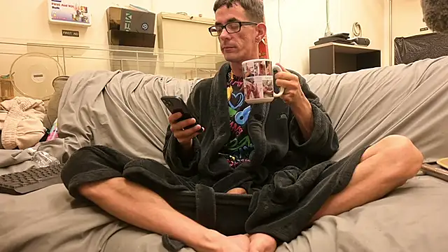 joeiandola online show from April 18, 2026, 11:05 pm