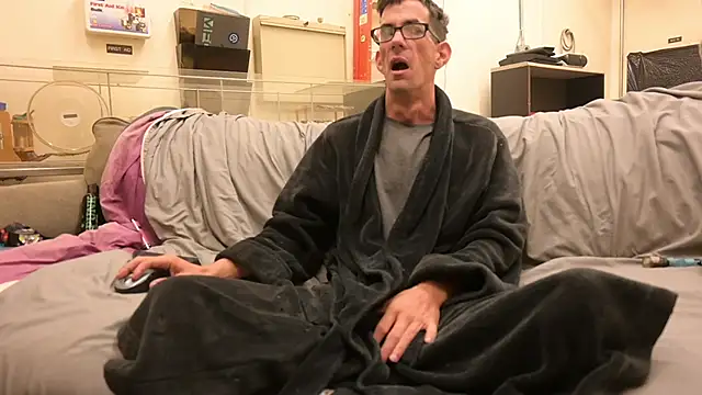 joeiandola online show from April 21, 2026, 5:28 pm