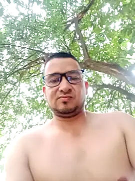Snapshot of Fabi_1986 chatting on July 11, 2026, 10:33 pm Fabi 1986 online show from July 11, 2026, 10:33 pm