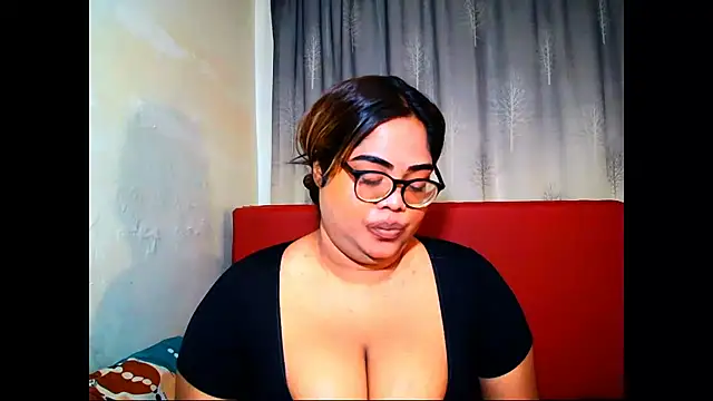 Snapshot of Indian_Lola00 chatting on July 8, 2026, 5:50 pm Indian Lola00 online show from July 8, 2026, 5:50 pm