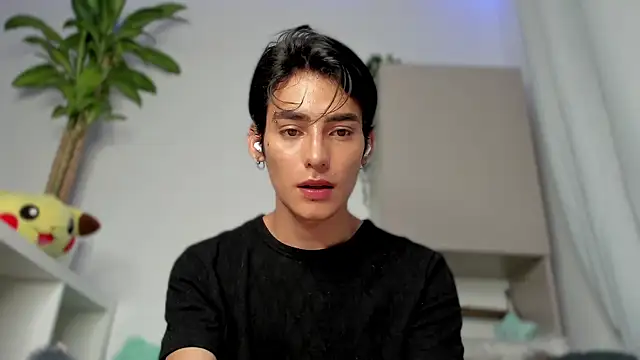 sebas rose online show from January 10, 2025, 10:04 pm