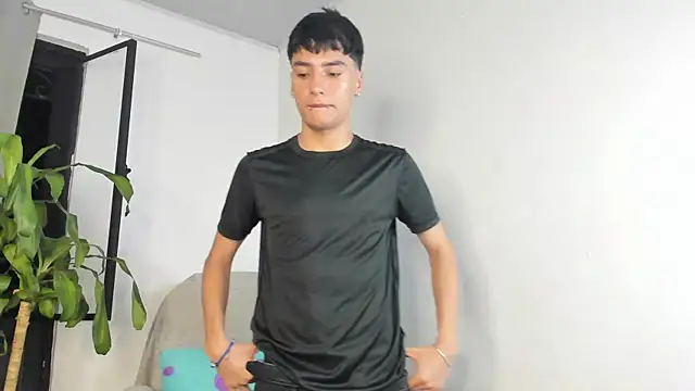 sebas rose online show from October 19, 2025, 12:11 am