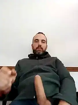 leon3875 online show from December 2, 2024, 3:25 pm