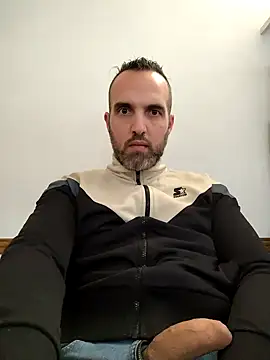 leon3875 online show from September 15, 2025, 3:34 pm