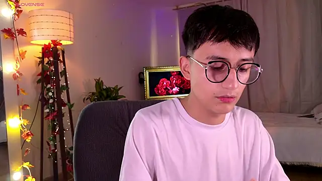 Mr evan1 online show from March 2, 2025, 2:10 pm