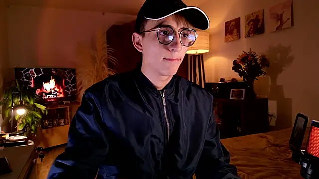 Mr evan1 online show from September 24, 2025, 1:36 pm