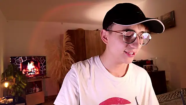 Mr evan1 online show from October 22, 2025, 3:01 pm