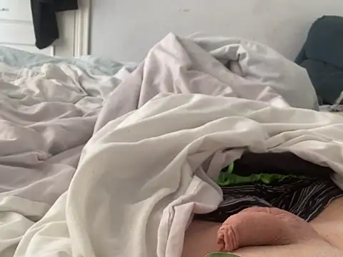 Bossinmidd12 online show from December 14, 2024, 12:01 pm