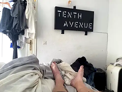 Bossinmidd12 online show from November 22, 2025, 10:36 am