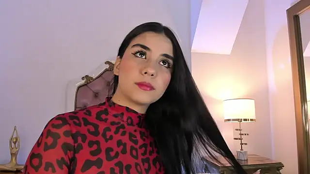 Mara Betancurt online show from September 27, 2025, 3:44 am