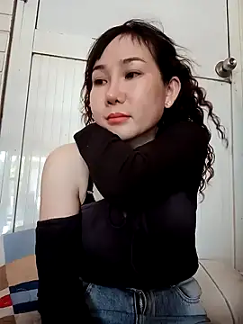 Ana love2000 online show from February 22, 2025, 5:44 am