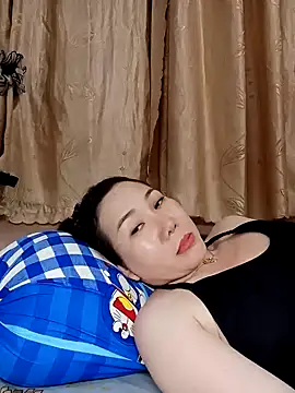 Ana love2000 online show from February 25, 2025, 5:04 pm