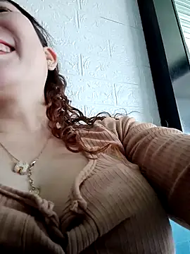 Ana love2000 online show from September 13, 2025, 3:17 am