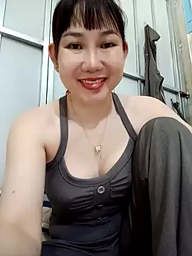 Ana love2000 online show from September 29, 2025, 12:16 am