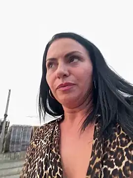 KimKelly13 online show from September 12, 2025, 4:07 pm