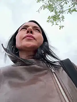 KimKelly13 online show from April 21, 2026, 6:20 am