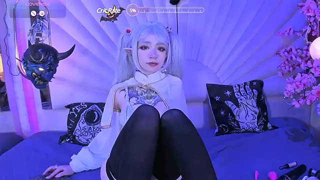 zephirahabney online show from December 15, 2024, 1:43 pm