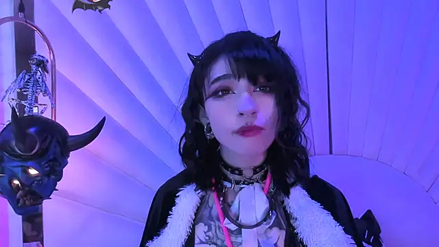 zephirahabney online show from December 22, 2024, 7:31 pm