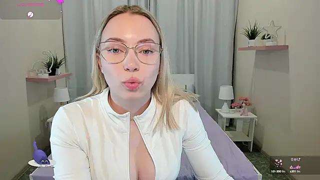 TiffanyBatson online show from January 8, 2025, 2:14 pm