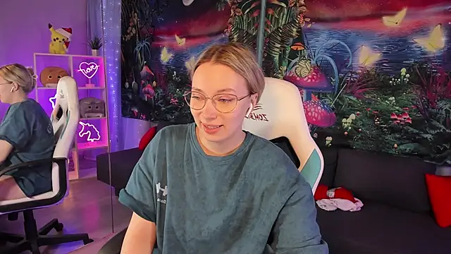 TiffanyBatson online show from January 14, 2025, 11:31 am