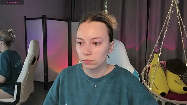 TiffanyBatson online show from February 13, 2025, 4:00 am