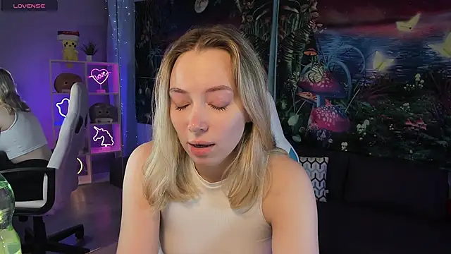 TiffanyBatson online show from February 17, 2025, 7:58 am