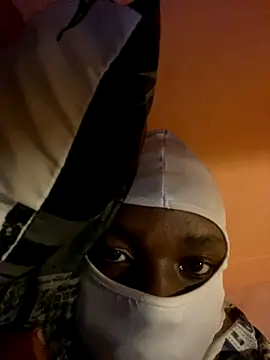 unknownpstar online show from October 30, 2025, 9:48 pm