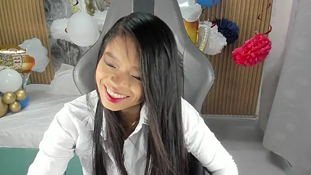 Lili 16 online show from October 8, 2025, 11:08 am