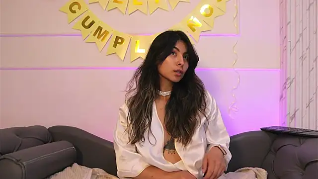 ShelleyMorell online show from January 20, 2025, 6:53 pm