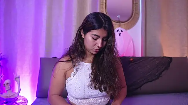 ShelleyMorell online show from October 16, 2025, 2:29 pm