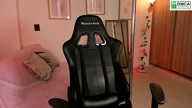 Lilabril online show from September 19, 2025, 2:40 pm