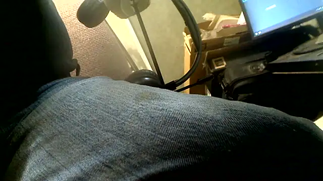 markluvskitty online show from September 29, 2025, 12:10 pm