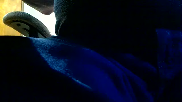 markluvskitty online show from April 21, 2026, 12:44 pm