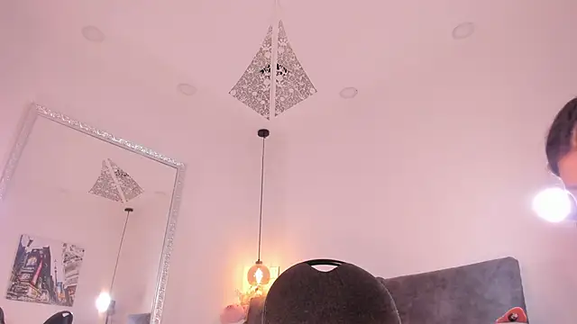 Isabella francoo online show from September 21, 2025, 11:56 am