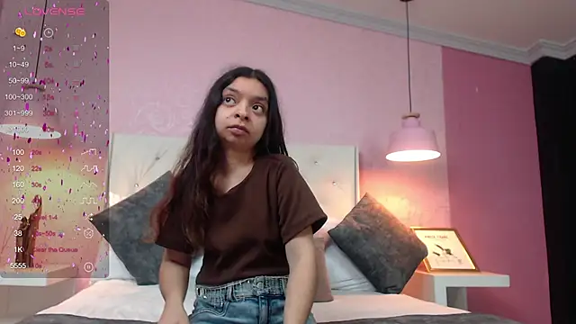 CharlotteMuller online show from January 4, 2025, 11:48 pm