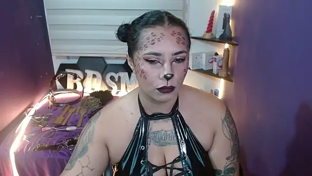 Snapshot of Alexa_Slavehot777 chatting on October 22, 2025, 12:33 am Alexa Slavehot777 online show from October 22, 2025, 12:33 am
