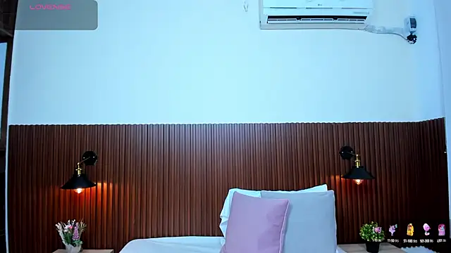 chanel brunette online show from March 7, 2025, 5:38 pm