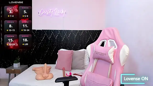 chanel brunette online show from October 20, 2025, 7:25 pm