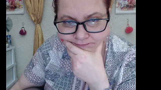 PlayfullMature online show from October 5, 2025, 4:55 am