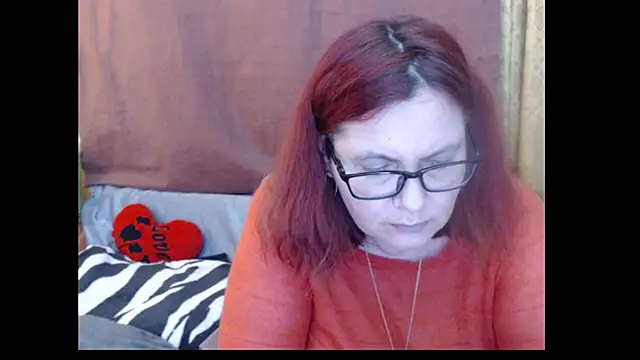 PlayfullMature online show from April 16, 2026, 8:37 am