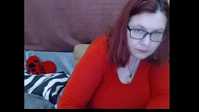 PlayfullMature online show from April 19, 2026, 6:10 pm