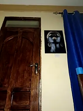 queennapal online show from March 14, 2025, 1:48 am