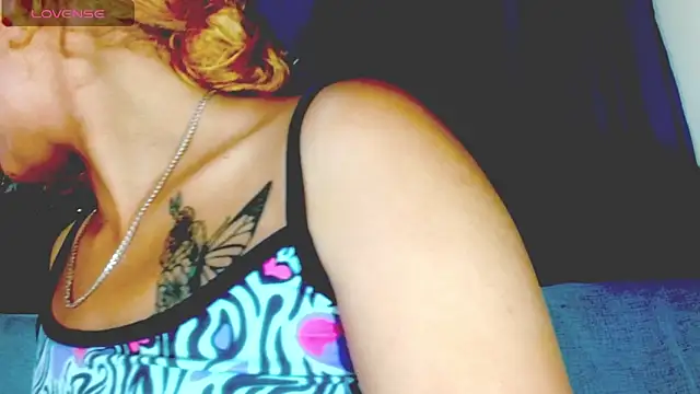 Snapshot of Eva_Hoot chatting on May 13, 2026, 2:25 pm Eva Hoot online show from May 13, 2026, 2:25 pm