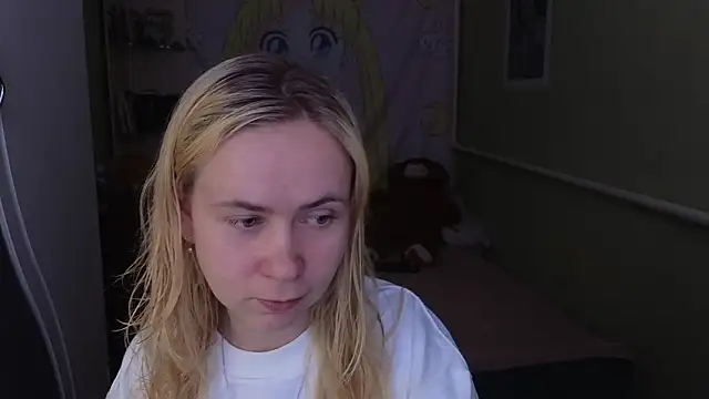 Snapshot of Riley_Roo chatting on March 25, 2026, 9:04 am Riley Roo online show from March 25, 2026, 9:04 am