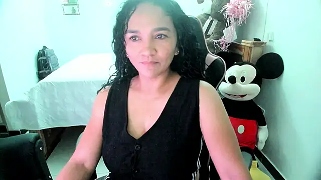 rayza mature 154 online show from October 28, 2025, 2:20 pm