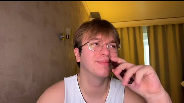 kiopiggy online show from November 12, 2025, 6:58 am