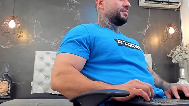 BruceDallas online show from December 7, 2024, 2:20 am