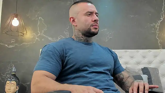 BruceDallas online show from January 19, 2025, 11:21 pm