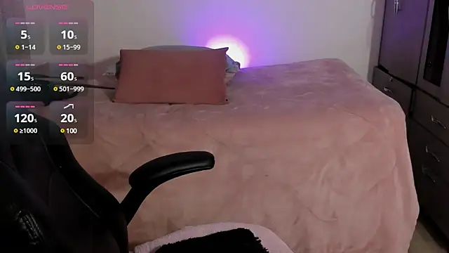 vanessabz online show from February 19, 2025, 8:44 am